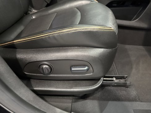 Certified 2023 GMC Terrain AT4 image 13