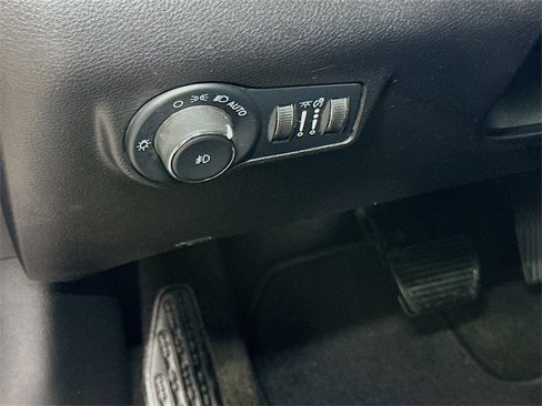 Used 2022 Jeep Compass Latitude w/ Convenience Group image 10