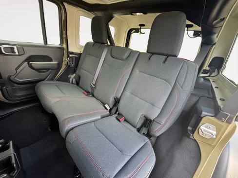 New 2025 Jeep Wrangler Unlimited Rubicon image 13