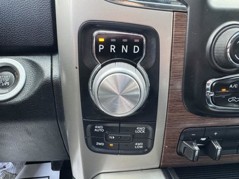 Used 2014 RAM 1500 Laramie w/ Convenience Group image 18