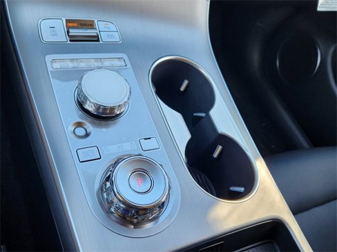 New 2026 Genesis GV70 2.5T Select image 11
