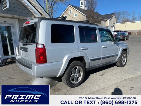 Used 2007 Jeep Commander Sport image 7