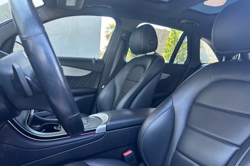 Used 2022 Mercedes-Benz GLC 300 4MATIC image 22