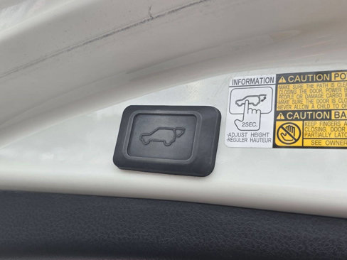 Used 2013 Toyota RAV4 Limited image 19