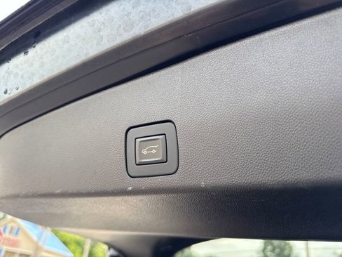 Used 2023 Buick Encore GX Select w/ Sport Touring Package image 25