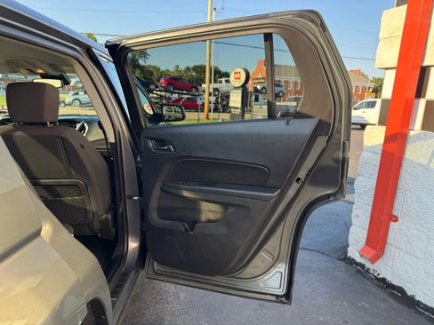 Used 2013 GMC Terrain SLE image 21