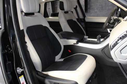 Used 2020 Land Rover Range Rover Sport HST image 38