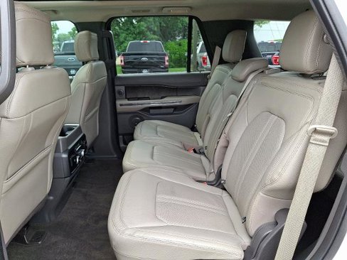 Certified 2020 Ford Expedition Limited w/ Equipment Group 301A image 10