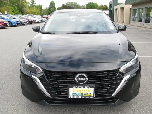 Used 2024 Nissan Sentra SV image 11