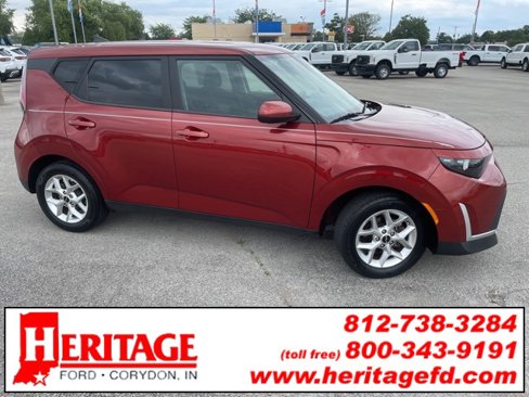 Used 2023 Kia Soul LX w/ LX Technology Package image 1