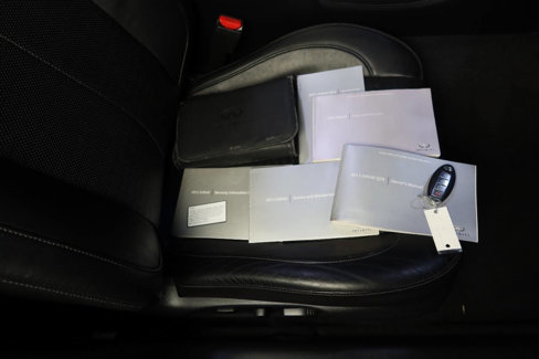 Used 2015 INFINITI Q70 5.6 image 24