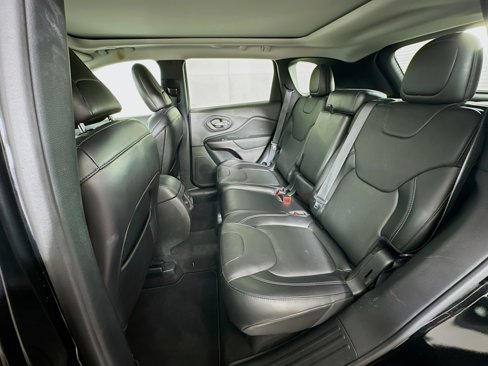 Used 2021 Jeep Cherokee Limited w/ Elite Package image 29
