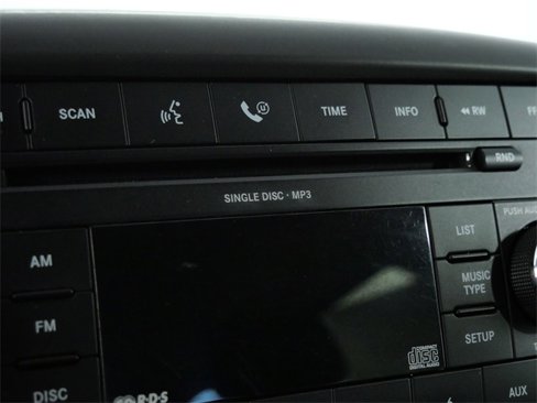 Used 2012 Dodge Grand Caravan SE image 25