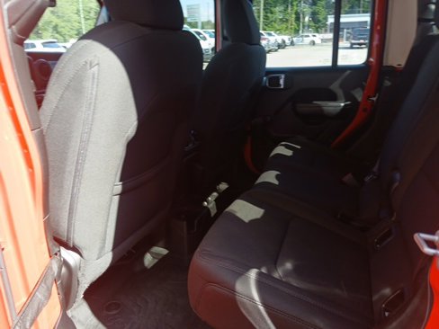 Used 2022 Jeep Gladiator Sport image 20