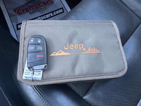 Used 2018 Jeep Grand Cherokee Limited w/ Luxury Group II image 26