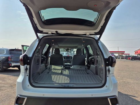 Used 2017 Toyota Highlander Limited Platinum image 42