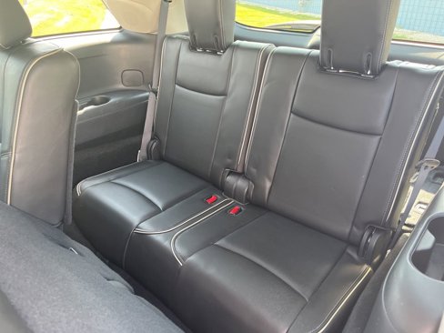 Used 2016 INFINITI QX60 Luxe w/ Deluxe Technology Package image 16