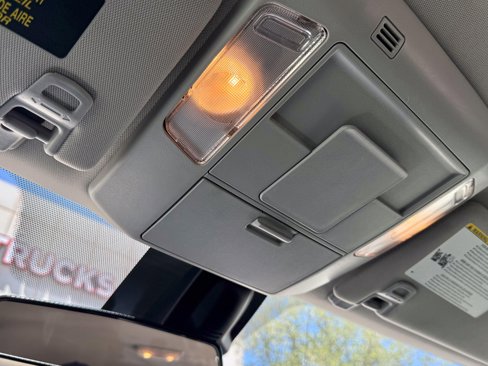 Used 2018 Toyota Tundra SR5 image 34