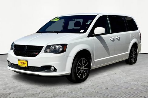 Used 2018 Dodge Grand Caravan SE image 2