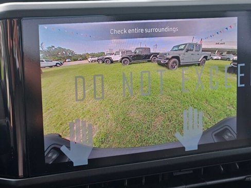 New 2025 Jeep Gladiator Sport image 9