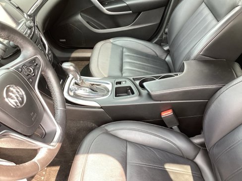 Used 2016 Buick Regal Premium w/ Driver Confidence Package #1 image 26