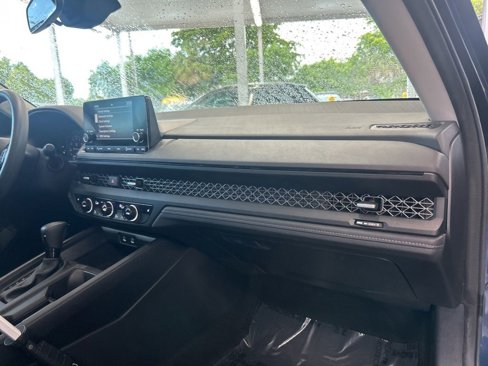 Used 2024 Honda Accord EX image 21