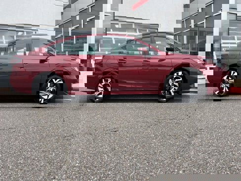 Used 2024 Subaru Legacy Premium image 5