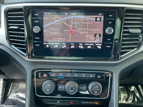 Used 2020 Volkswagen Atlas Cross Sport SEL Premium image 20