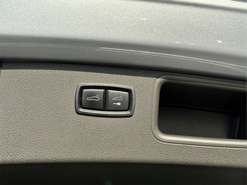 Used 2016 Porsche Macan S image 54