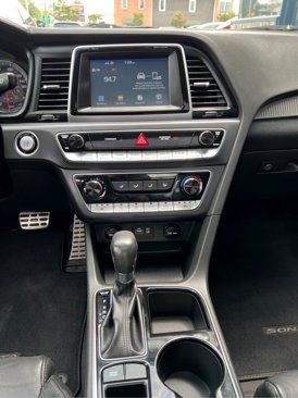 Used 2018 Hyundai Sonata Sport image 14