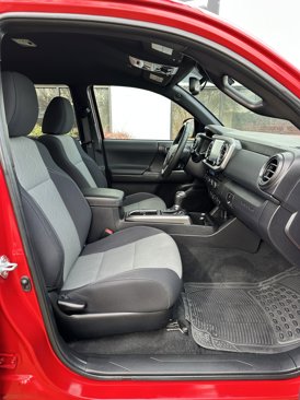 Used 2022 Toyota Tacoma SR5 image 21