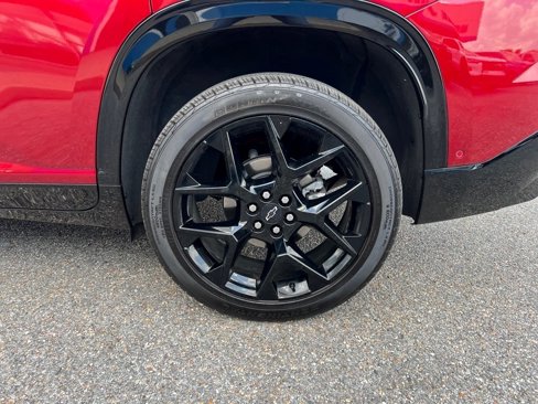 Certified 2024 Chevrolet Traverse RS w/ LPO, Floor Liner Package image 11