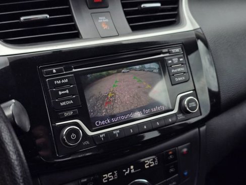 Used 2018 Nissan Sentra SV image 26