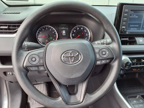 Used 2022 Toyota RAV4 XLE image 14