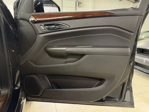 Used 2012 Cadillac SRX Luxury image 28