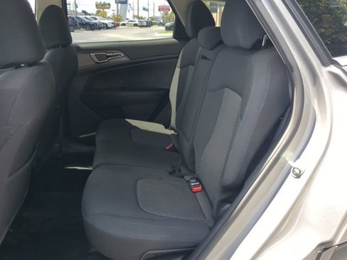 Used 2023 Kia Sportage LX image 12