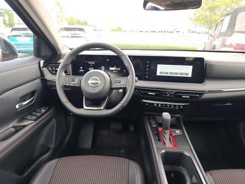 New 2025 Nissan Kicks SR w/ SR Premium Package image 20