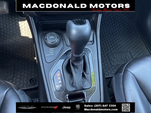 Used 2021 Jeep Cherokee Latitude Plus image 16