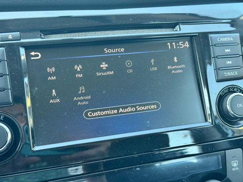 Used 2018 Nissan Rogue SV w/ Sun & Sound Touring Package image 24