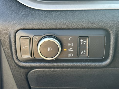 Used 2023 Ford Explorer XLT w/ Equipment Group 202A image 32
