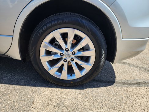 Used 2017 Buick Envision Essence image 8