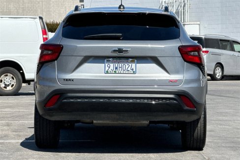 Used 2024 Chevrolet Trax RS w/ Sunroof Package image 4