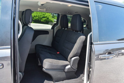 Used 2018 Dodge Grand Caravan SE image 14