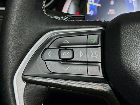 Used 2023 Jeep Grand Cherokee Altitude image 26