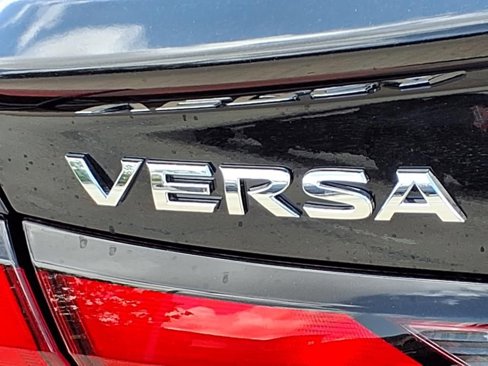 New 2025 Nissan Versa SR w/ Trunk Package image 8
