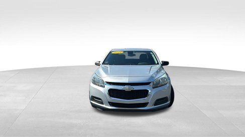 Used 2015 Chevrolet Malibu LS image 2