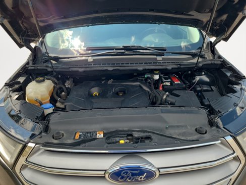 Used 2018 Ford Edge Titanium image 28