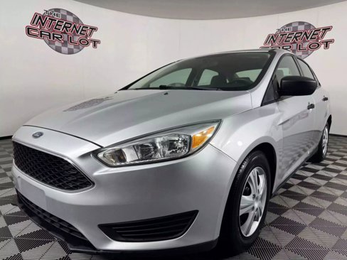 Used 2018 Ford Focus S image 3