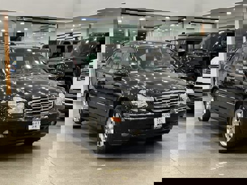 Used 2002 Mercedes-Benz C 320 Wagon image 3