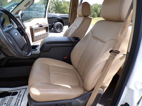 Used 2016 Ford F250 Lariat w/ Lariat Ultimate Package image 5